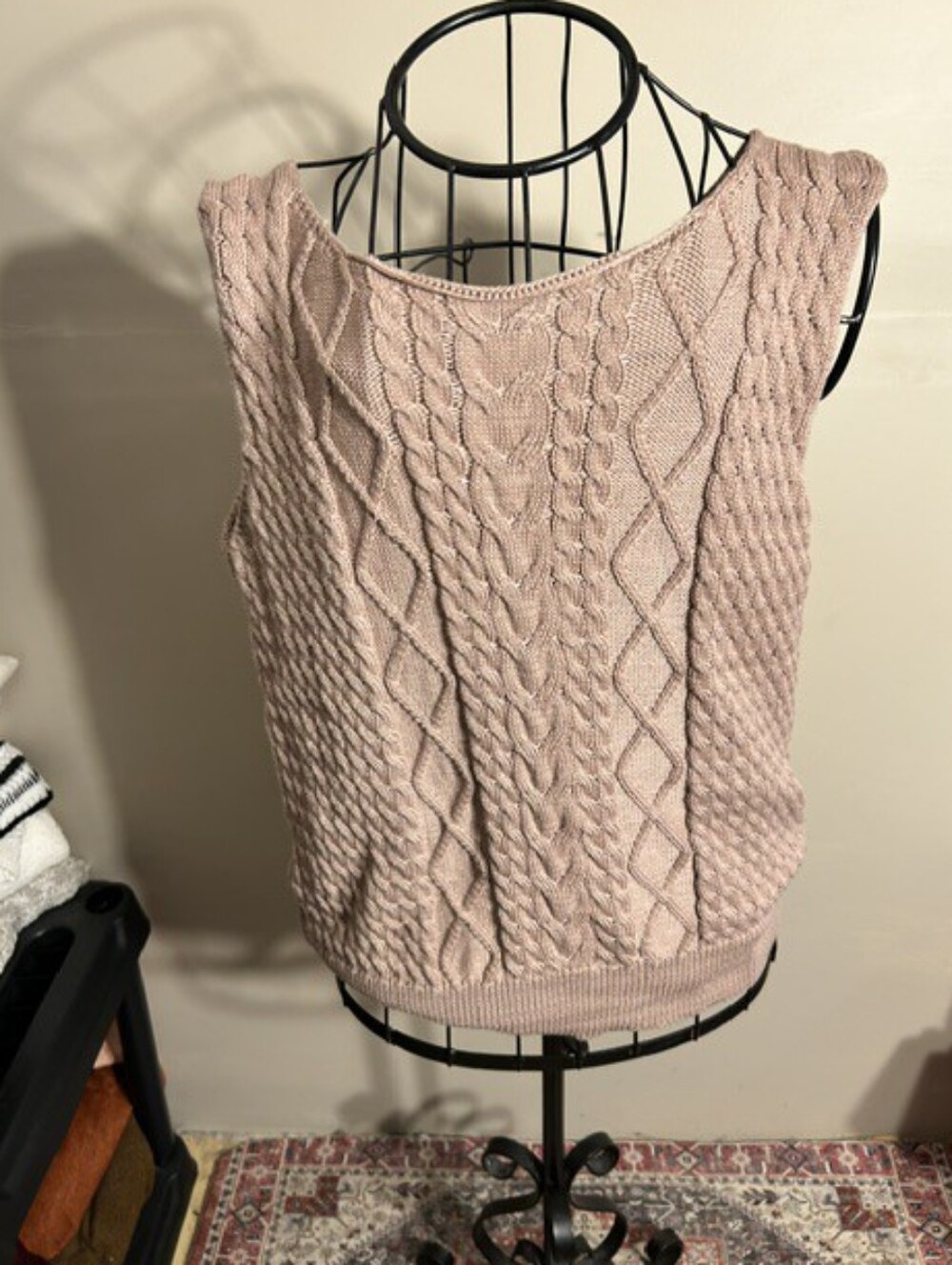 size extra large  womens knit material sweater vest plus sized pink